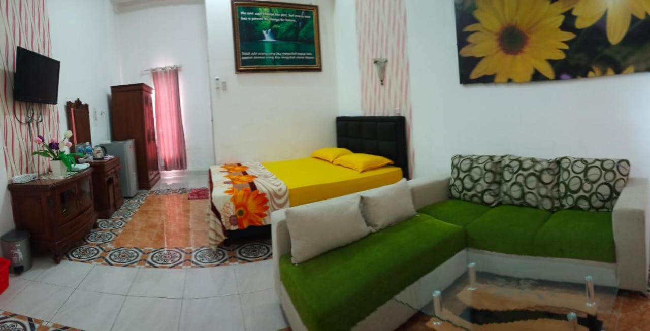 Hotel Nayora Prabumulih Perabumulih ภายนอก รูปภาพ