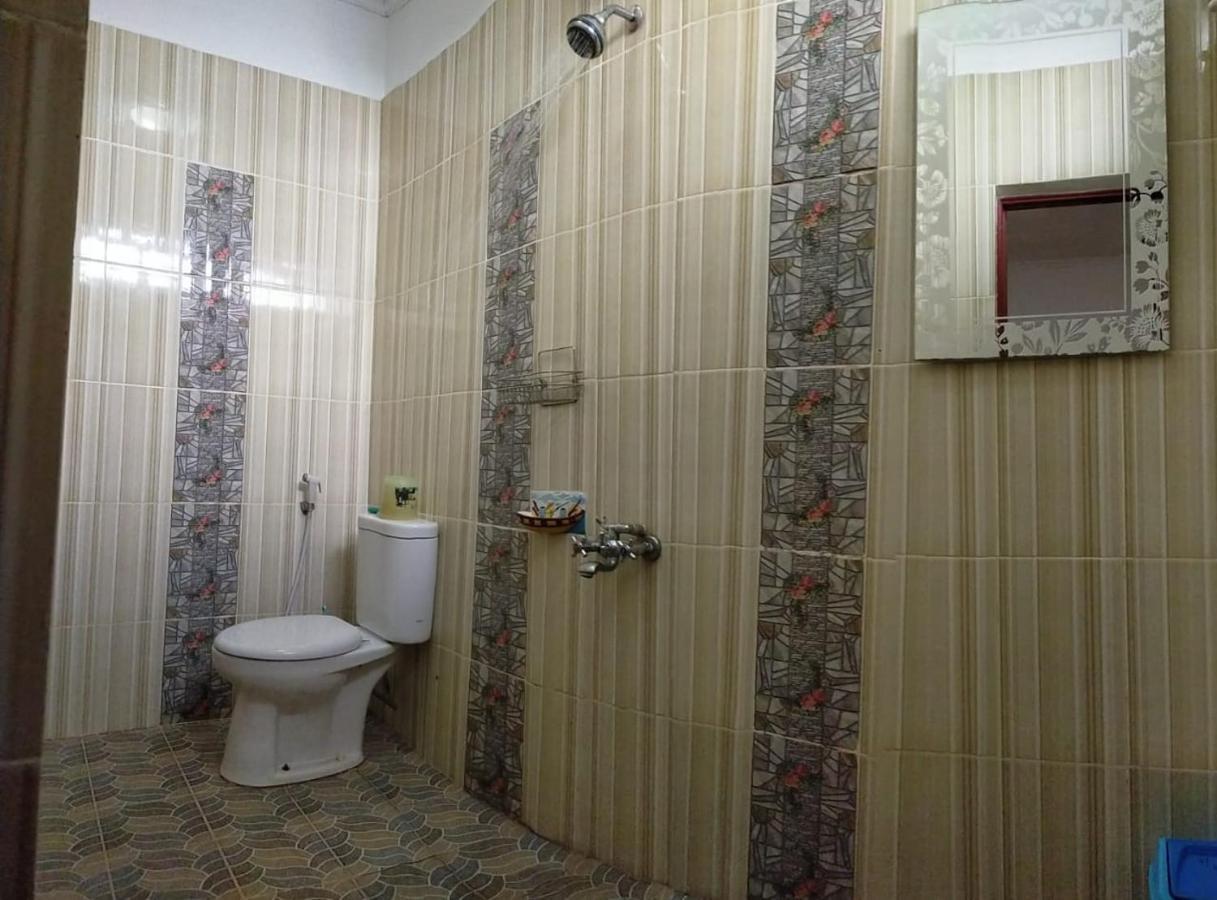 Hotel Nayora Prabumulih Perabumulih ภายนอก รูปภาพ