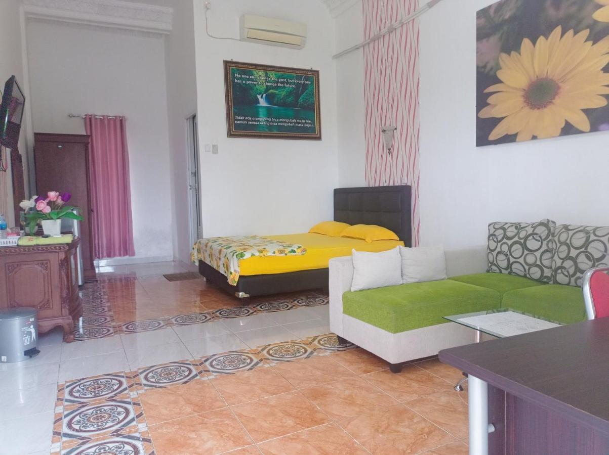 Hotel Nayora Prabumulih Perabumulih ภายนอก รูปภาพ