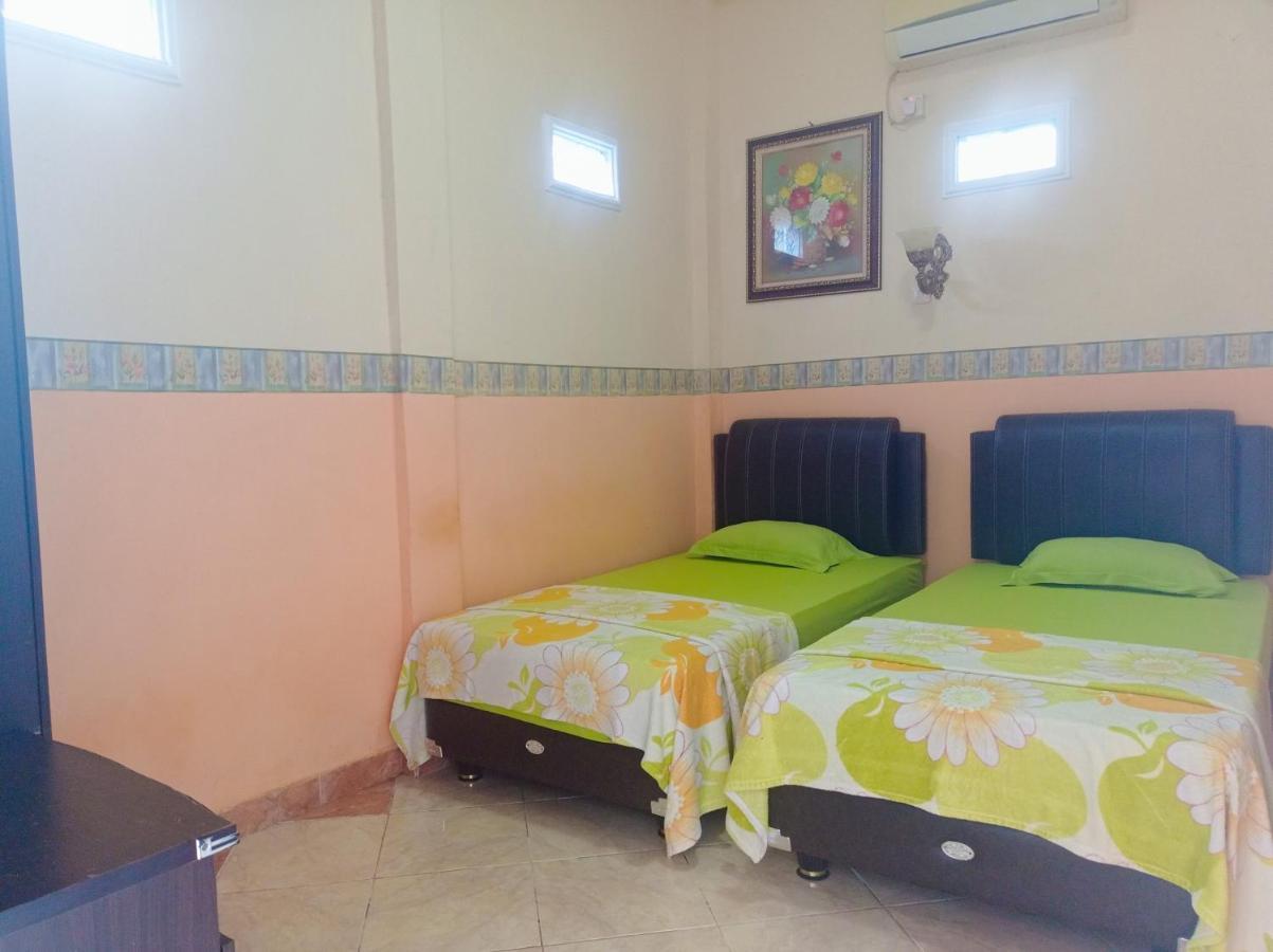Hotel Nayora Prabumulih Perabumulih ภายนอก รูปภาพ